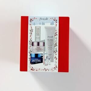 Fresh Travel Essentials Holiday Gift Set
